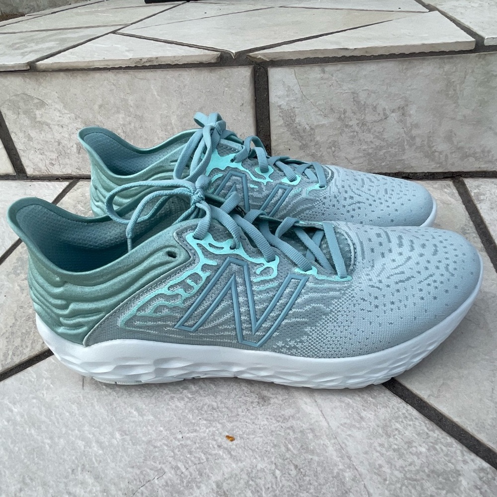 New Balance - Fresh Foam Beacon v3 - sz 10.5 - Women’s Running Shoes - NEW